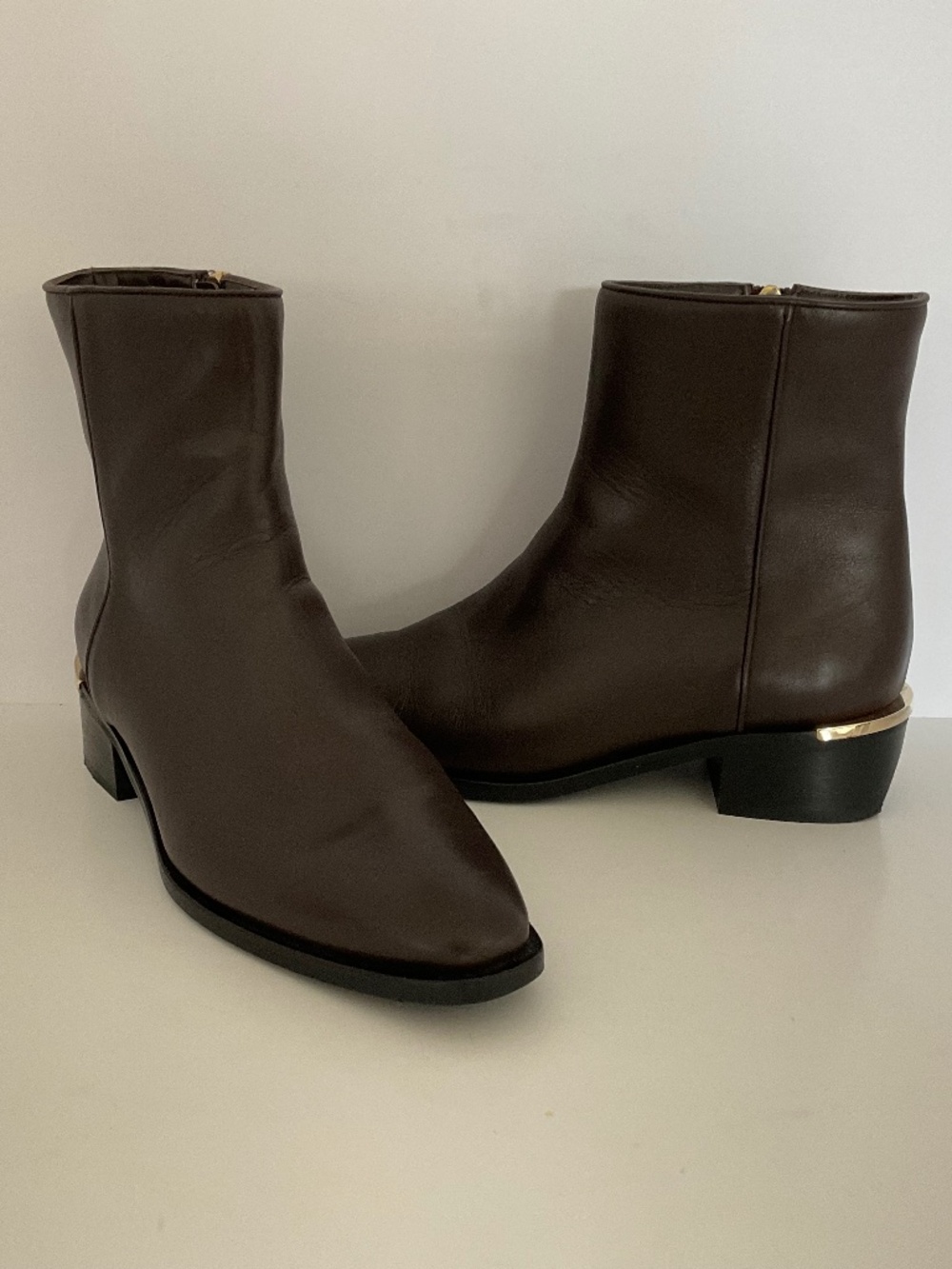 AQUATALIA Fin Leather Bootie in Midnight Brown Size 8 EXCELLENT CONDITION - Picture 2 of 13